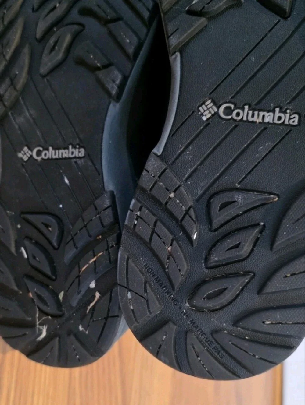 Columbia Women’s Meadows Shorty Omni-Heat 3D Boots Black Size 8